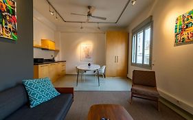 Artistic Spacious Studio Apartment Next To Metro Monastiraki